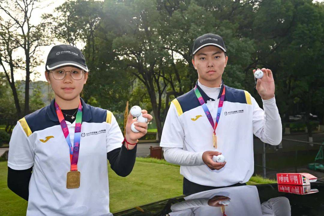 2016年电影《寻龙诀》横空出世，这部口碑之作在当年贺岁档斩下近17亿票房，同时荣获了第53届金马奖最佳视觉效果奖，重新定义了国民眼中的华语工业电影